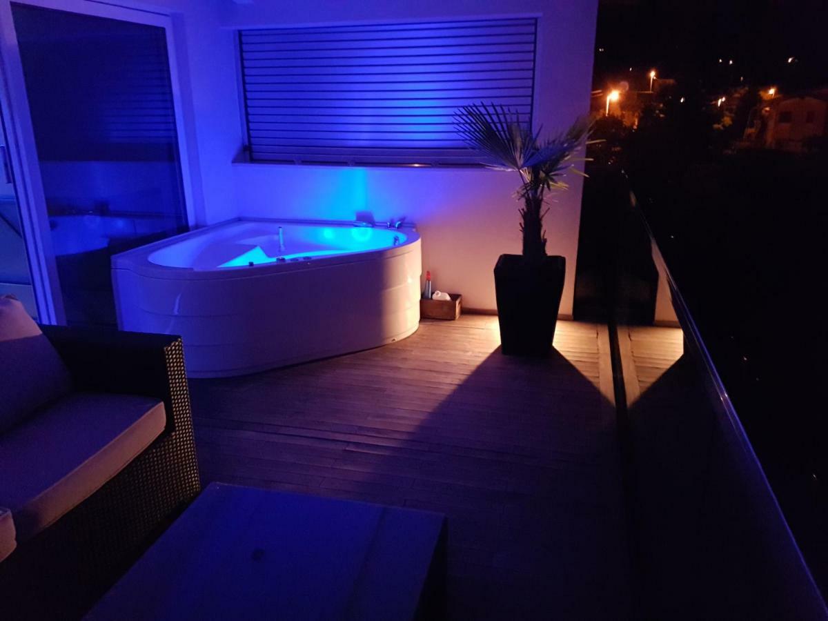 Jacuzzi Penthouse Apartment Matulji Eksteriør billede