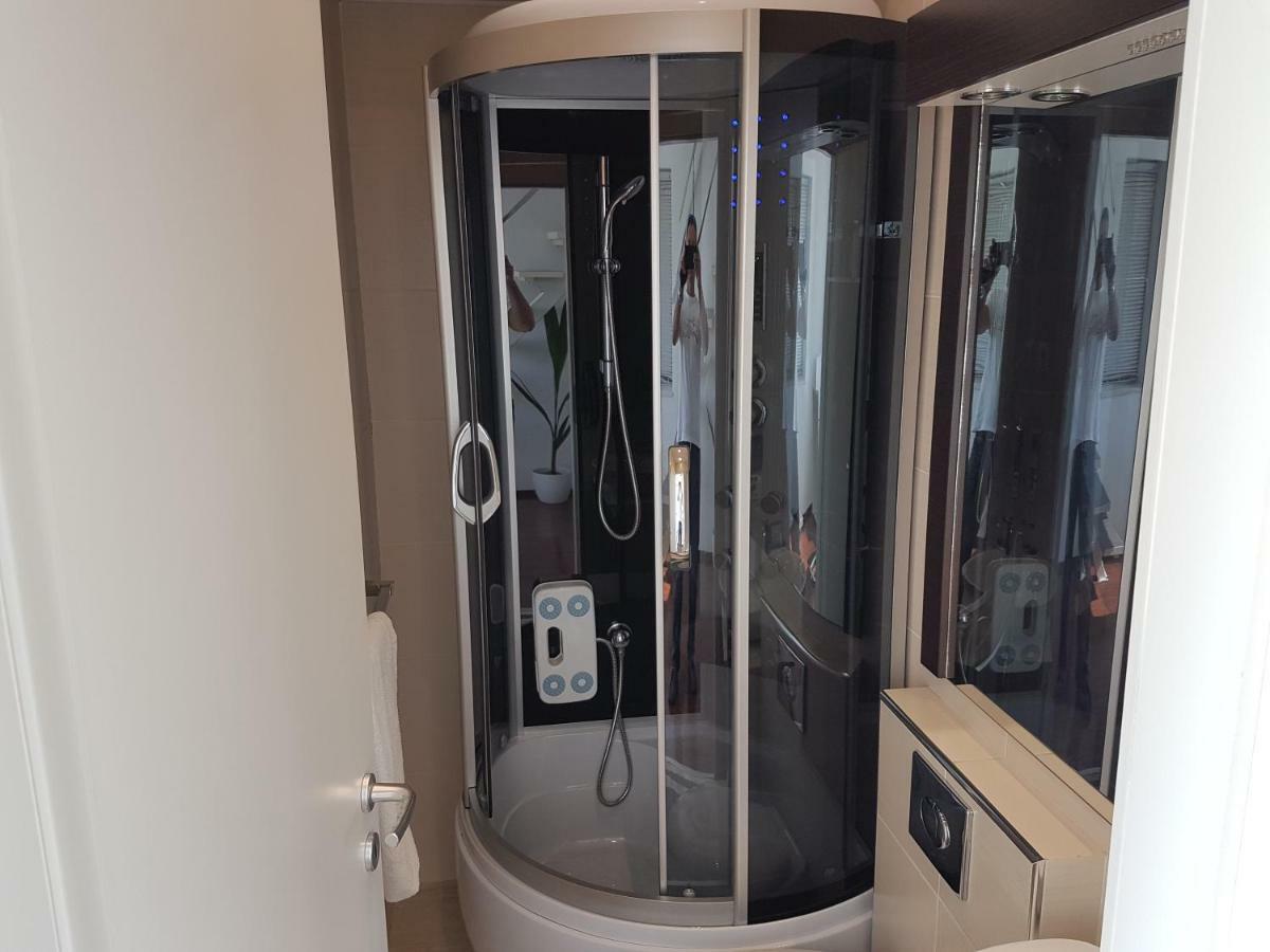 Jacuzzi Penthouse Apartment Matulji Eksteriør billede