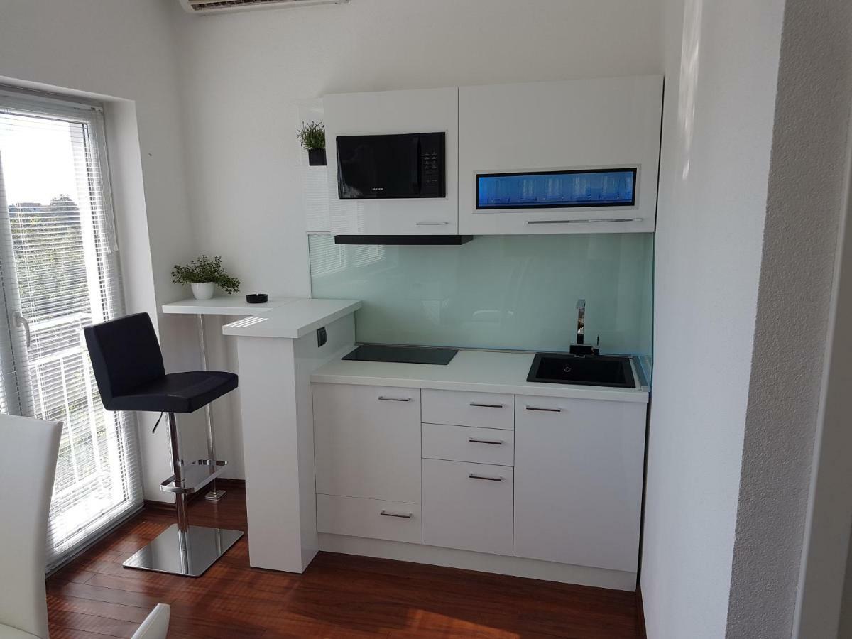 Jacuzzi Penthouse Apartment Matulji Eksteriør billede