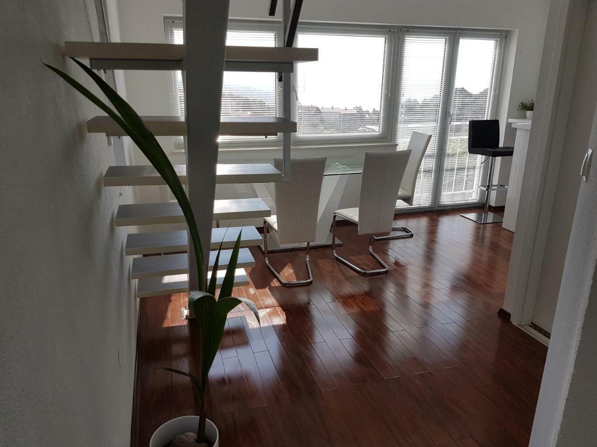 Jacuzzi Penthouse Apartment Matulji Eksteriør billede